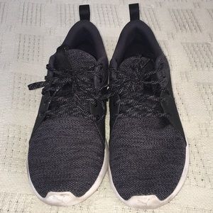 💙Women’s Puma Running Sneakers Size 9.5💙